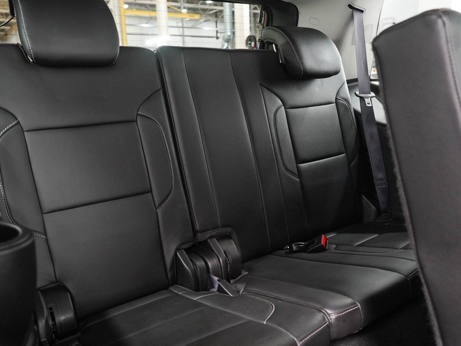 Used 2016 GMC Yukon SLT w/ Open Road Package AWD/4WD image 15