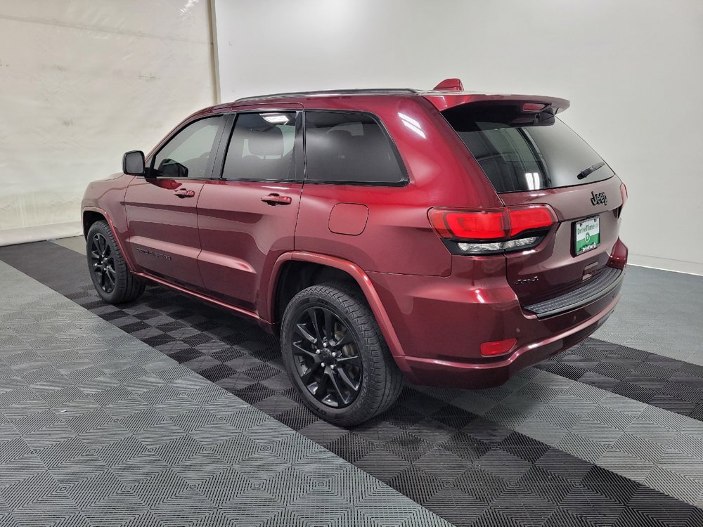 Used 2018 Jeep Grand Cherokee Altitude AWD/4WD image 3