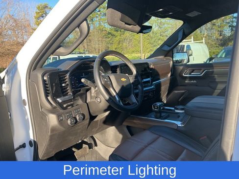 Used 2024 Chevrolet Silverado 1500 High Country w/ Technology Package image 28