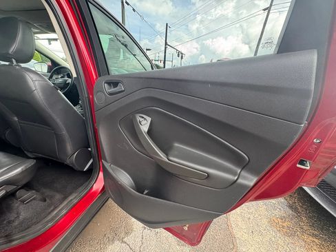 Used 2018 Ford Escape Titanium w/ Ford Safe & Smart Package AWD/4WD image 24