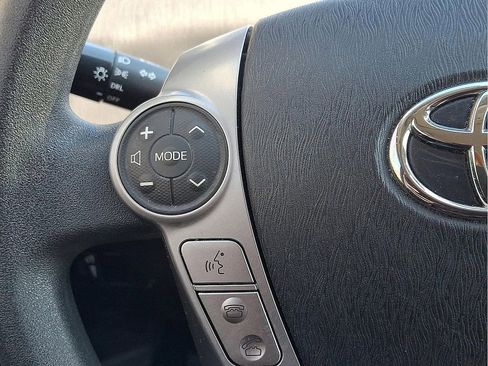 Used 2017 Toyota Prius V Two image 23