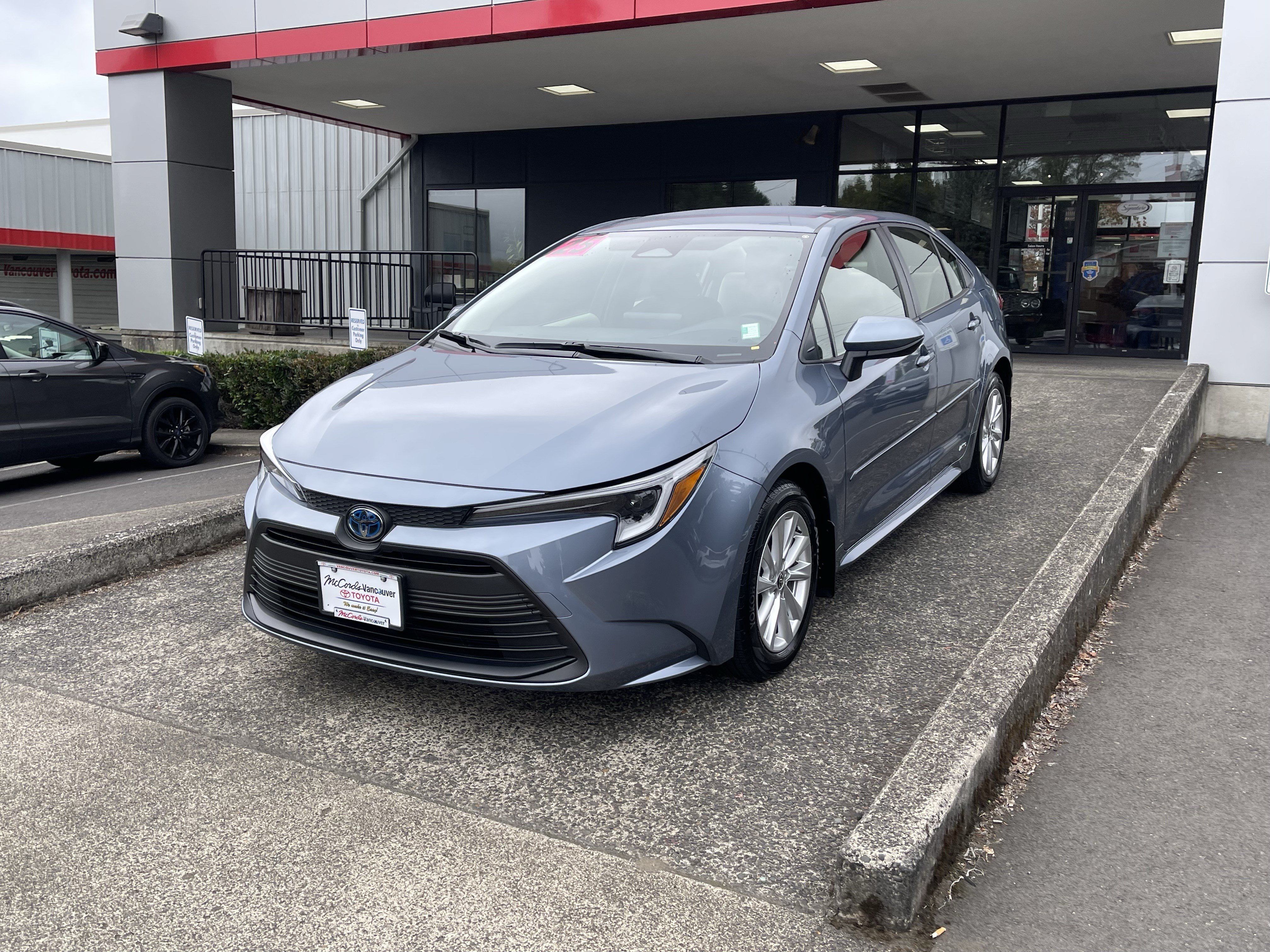 Certified 2025 Toyota Corolla LE w/ LE Premium Package AWD/4WD image 3