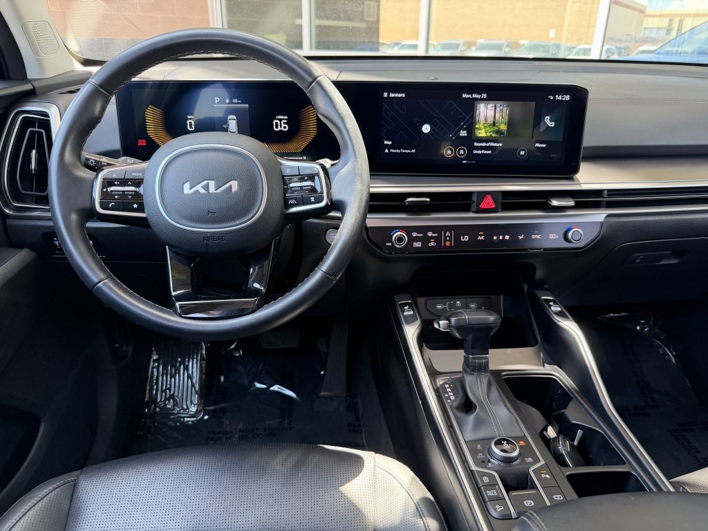 Used 2024 Kia Sorento S w/ Panoramic Sunroof Package AWD/4WD image 16