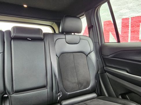 Used 2024 Jeep Grand Cherokee Altitude AWD/4WD image 27