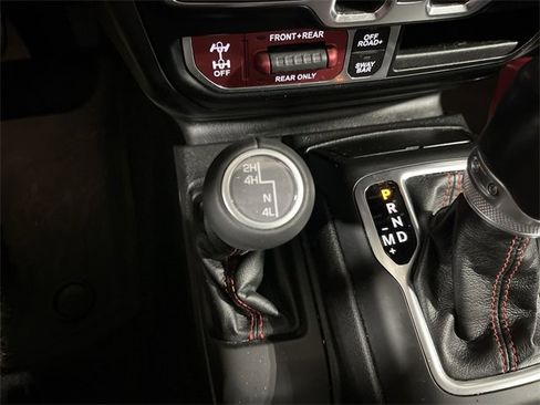 Used 2023 Jeep Gladiator Rubicon w/ LED Lighting Group image 33