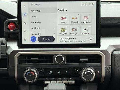 Used 2025 Toyota Tacoma TRD Sport AWD/4WD image 17