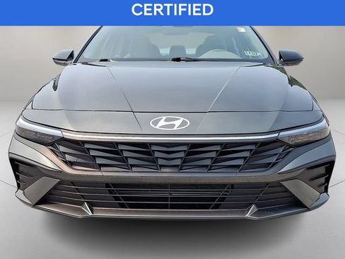 Certified 2025 Hyundai Elantra Sport FWD image 3