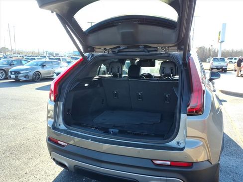 Used 2020 Cadillac XT4 Premium Luxury w/ Cold Weather Package image 6