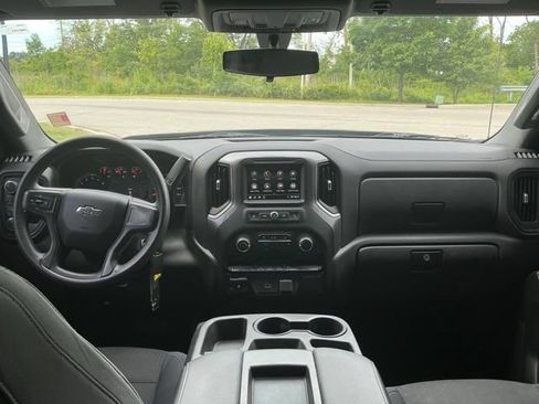 Used 2019 Chevrolet Silverado 1500 Custom Trail Boss w/ Custom Convenience Package AWD/4WD image 22