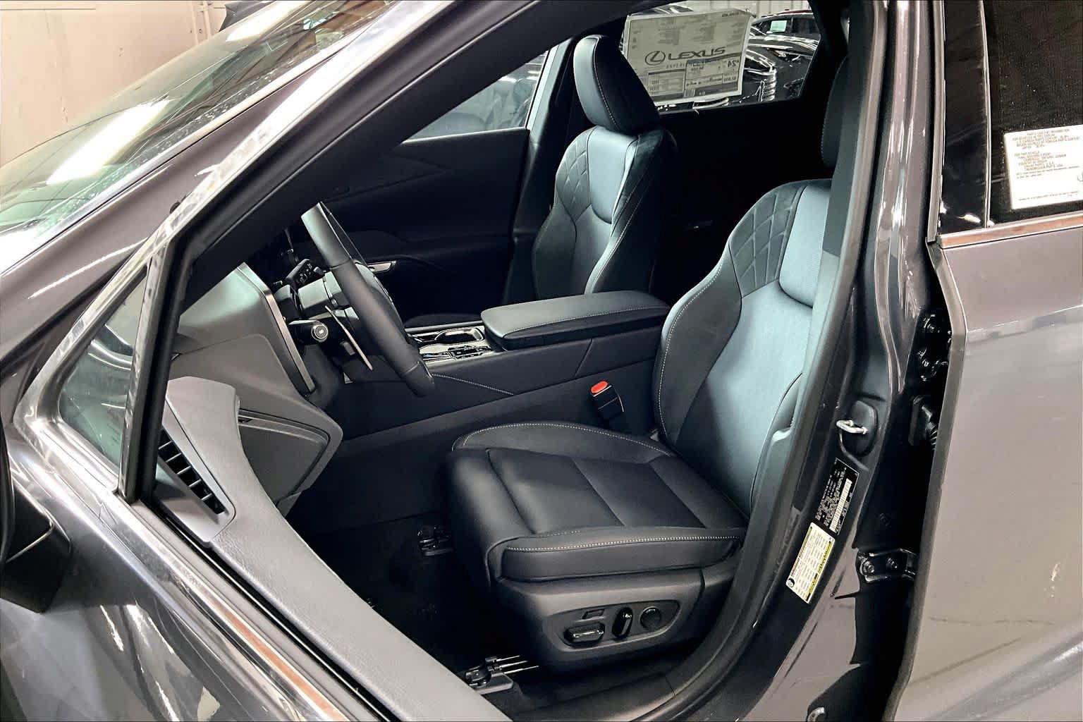 New 2026 Lexus RX 350 AWD image 9