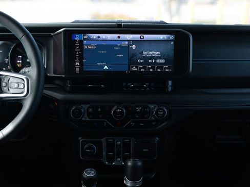 Used 2024 Jeep Wrangler High Altitude image 28