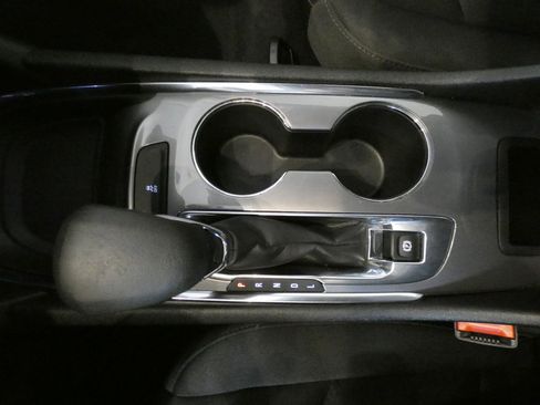 Used 2023 Chevrolet Malibu LT image 13