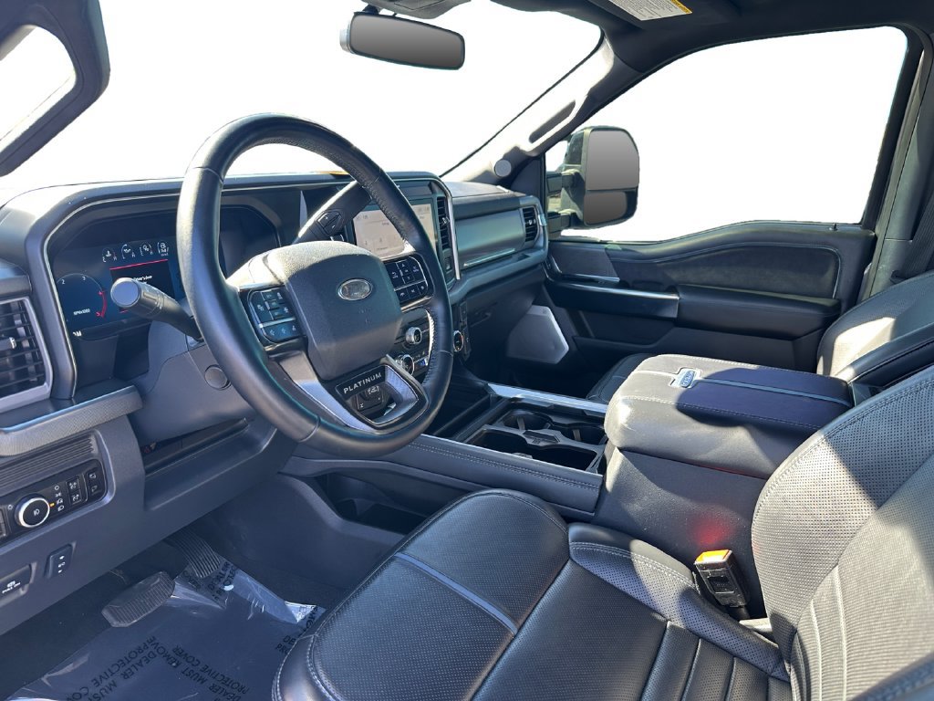 Used 2025 Ford F350 Platinum w/ Tremor Off-Road Package AWD/4WD image 10