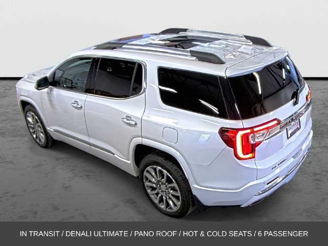 Used 2023 GMC Acadia Denali w/ Denali Ultimate Package AWD/4WD image 3