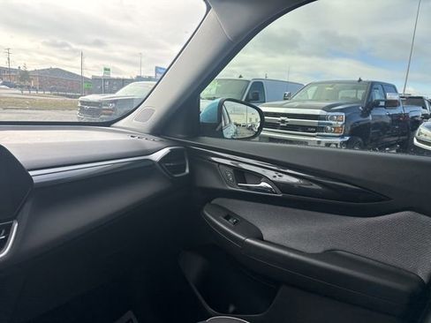 Used 2026 Chevrolet TrailBlazer LT w/ Driver Confidence Package image 23