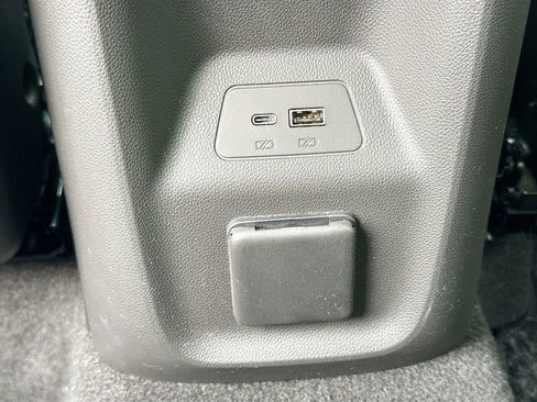 Used 2024 Buick Envision Avenir image 31