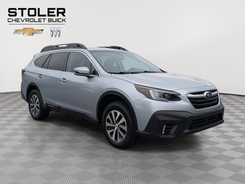 Used 2022 Subaru Outback Premium image 7
