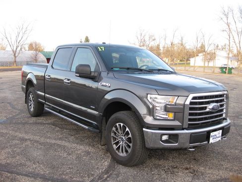 Used 2017 Ford F150 XLT w/ Equipment Group 302A Luxury image 4
