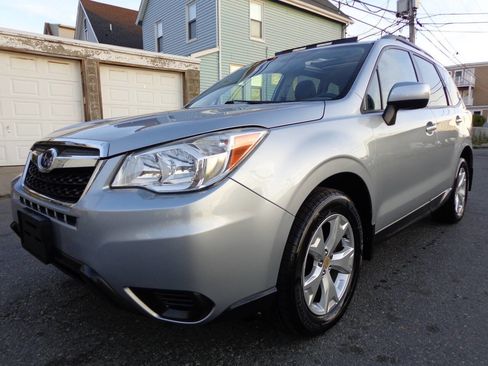 Used 2015 Subaru Forester 2.5i Premium w/ All-Weather Package image 6