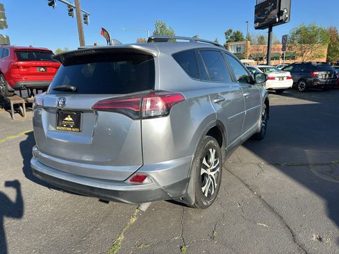 Used 2018 Toyota RAV4 LE image 5
