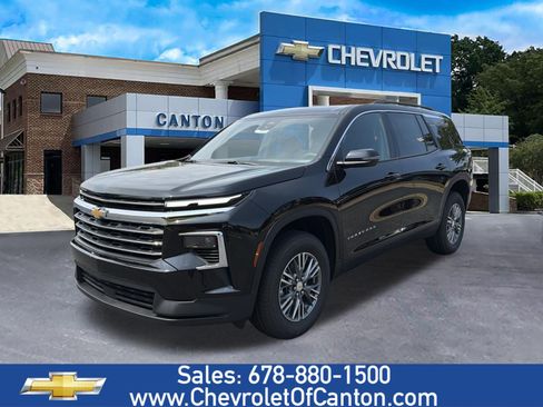 New 2026 Chevrolet Traverse LT w/ LPO, Cargo Package FWD image 1