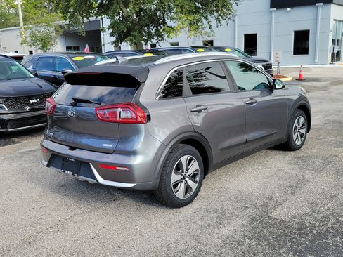 Used 2018 Kia Niro LX FWD image 6