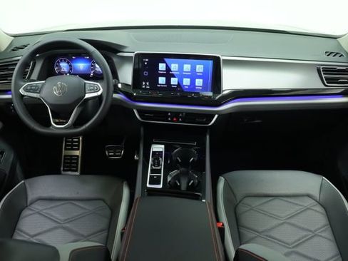 New 2026 Volkswagen Atlas Peak Edition AWD/4WD image 11