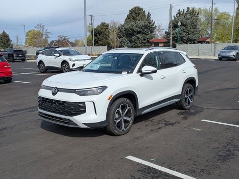 New 2026 Volkswagen Tiguan SE image 10