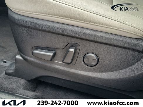 Certified 2025 Kia Telluride EX FWD image 22