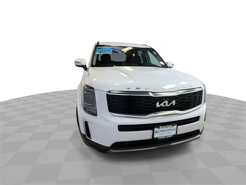 Used 2022 Kia Telluride S image 3