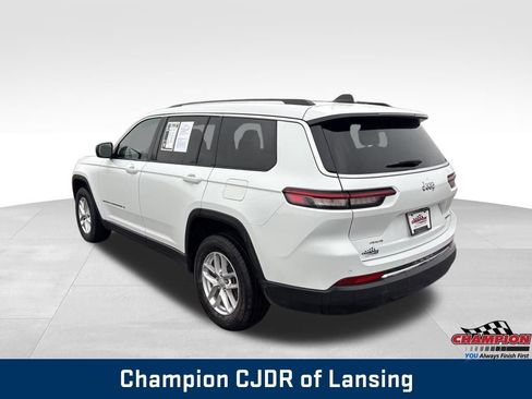 Used 2023 Jeep Grand Cherokee L Laredo image 8