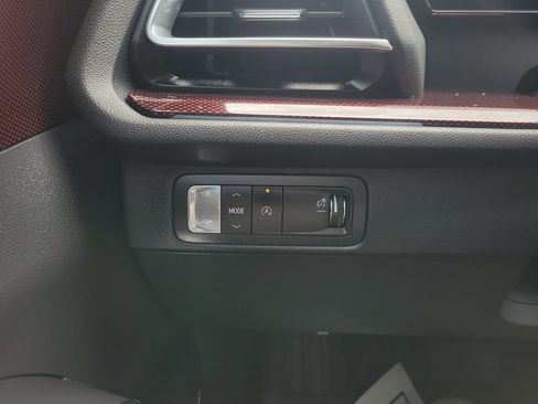 Certified 2024 Chevrolet Traverse RS w/ LPO, Floor Liner Package FWD image 25