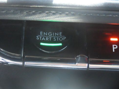 Used 2022 Lincoln Nautilus FWD w/ Premium Package image 29