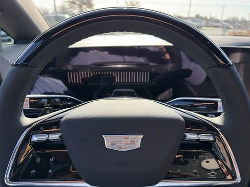 New 2026 Cadillac Optiq Luxury 1 image 23