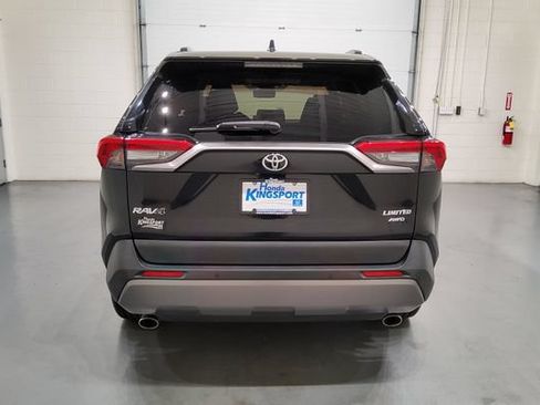 Used 2019 Toyota RAV4 Limited w/ Advanced Technology Package AWD/4WD image 7
