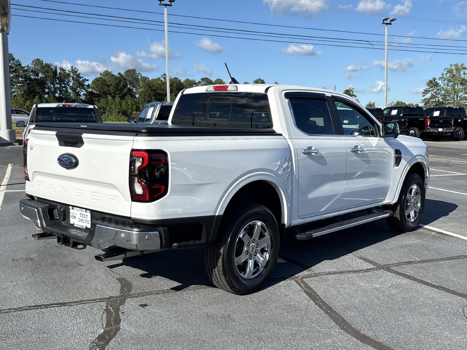 Used 2024 Ford Ranger Lariat w/ Trailer Tow Package RWD image 23