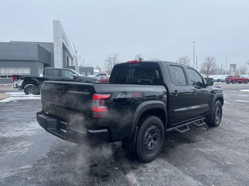 Used 2025 Nissan Frontier PRO-4X image 6