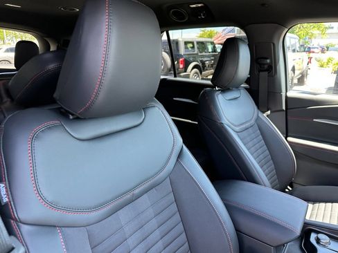 New 2026 Ford Explorer ST-Line w/ ST-Line Street Pack RWD image 17