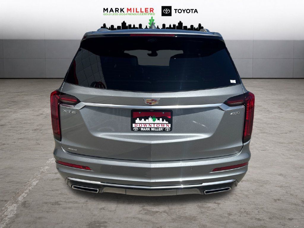 Used 2023 Cadillac XT6 Premium Luxury w/ Technology Package AWD/4WD image 4