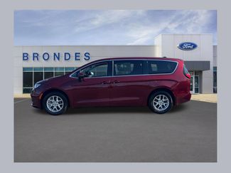 Used 2023 Chrysler Pacifica Touring-L FWD 360° Tour