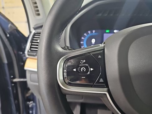 Used 2023 Volvo XC90 B6 Plus w/ Protection Package AWD/4WD image 17