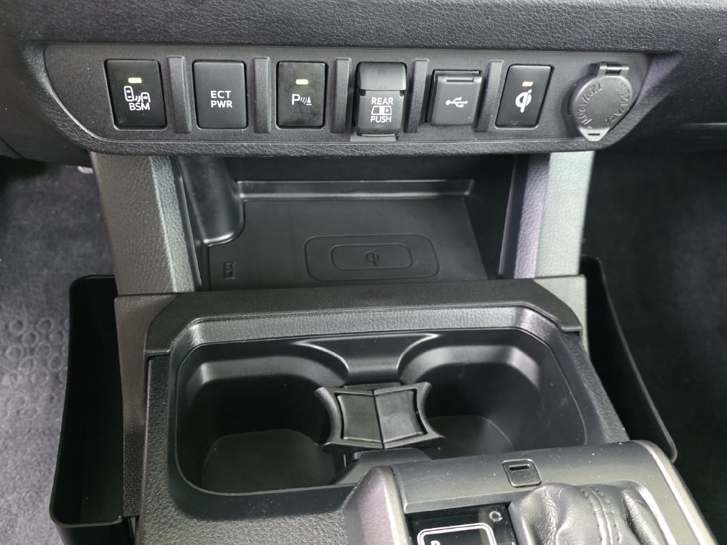 Used 2020 Toyota Tacoma TRD Pro AWD/4WD image 14