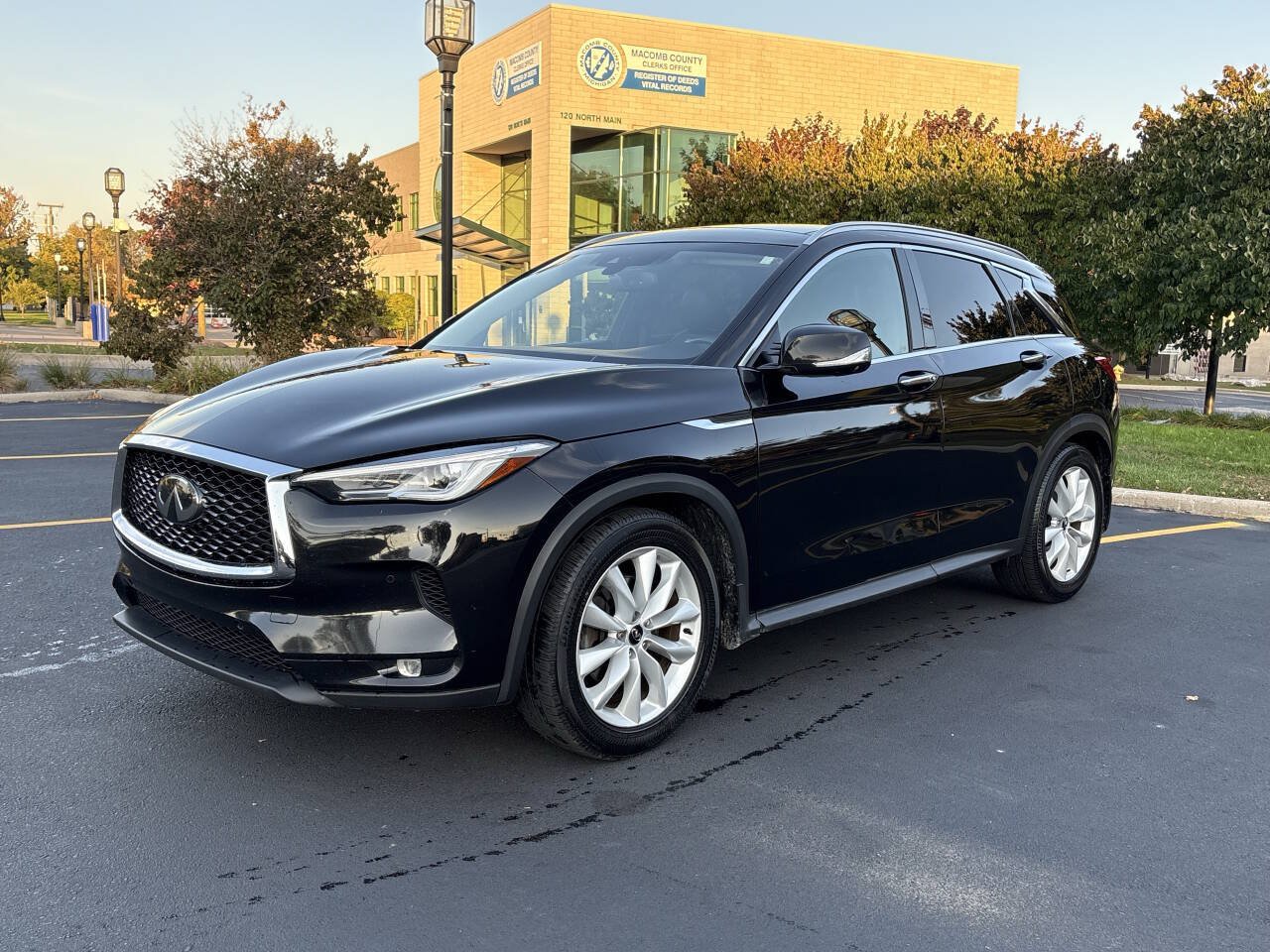 Used 2019 INFINITI QX50 Essential w/ Premium Heat Package AWD/4WD image 39
