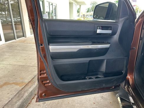 Used 2017 Toyota Tundra SR5 image 35