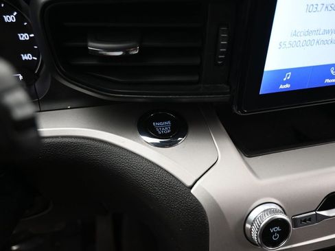 Certified 2022 Ford Explorer XLT image 16