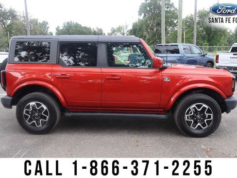 Used 2022 Ford Bronco Outer Banks AWD/4WD image 7