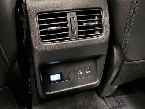 Used 2025 Nissan Rogue SL w/ Tech Package AWD/4WD image 33