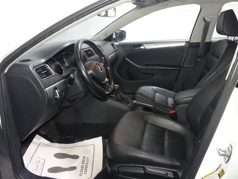 Used 2015 Volkswagen Jetta SE FWD image 22