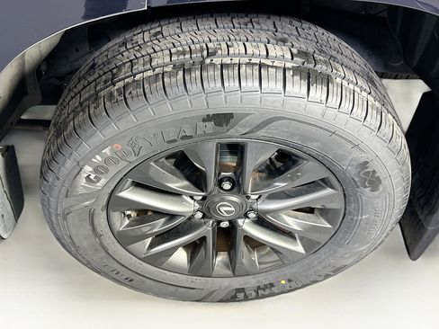 Used 2020 Lexus GX 460 Premium image 33