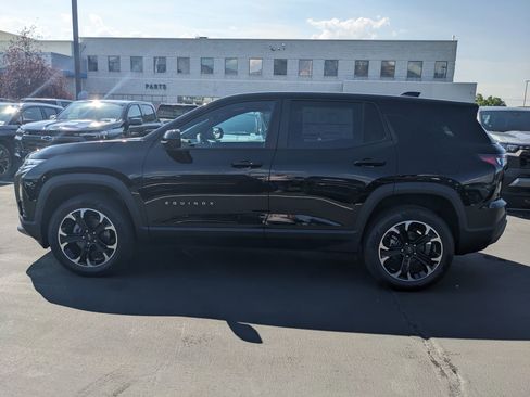 New 2026 Chevrolet Equinox LT image 2
